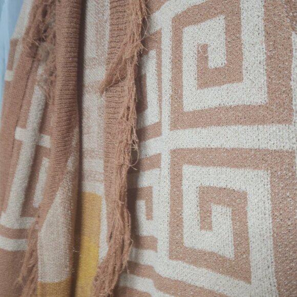 Davi & Dani Boho Fringe Open Cardigan | Geometric Southwestern Pattern | 1XL - Picture 4 of 5